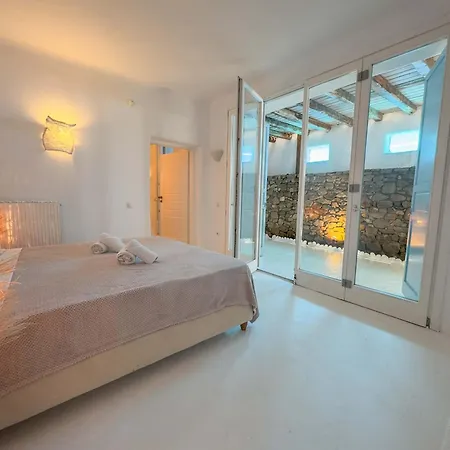 M11 - King And Queens - Luxury With Pool & Gym 别墅 *